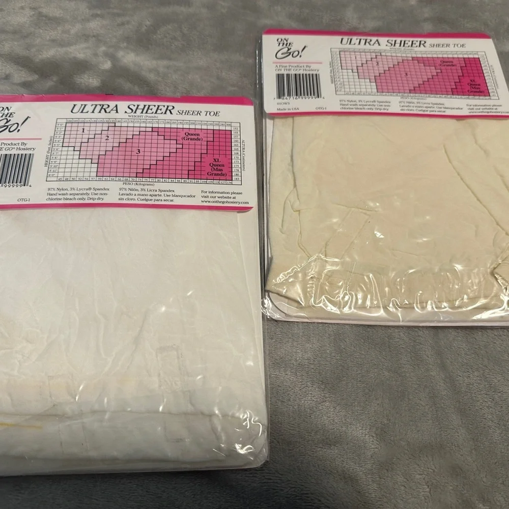 2 pair On the Go! Pantyhose Hose Sz 3, 1 pr Off White,‎ 1 pr White